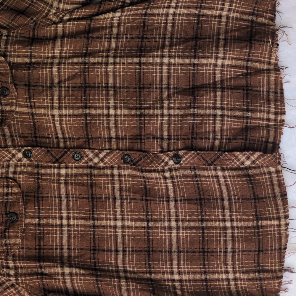 Wild Fable‎ Women's Brown Plaid Raw Hem Grunge Oversized Button Shirt Size XS - Picture 6 of 9